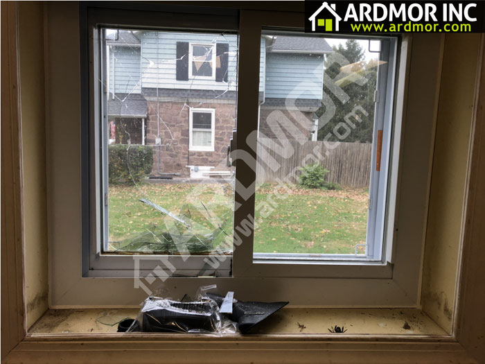 Broken_Sliding_Window_Glass_Replacement_Yardley_PA_before
