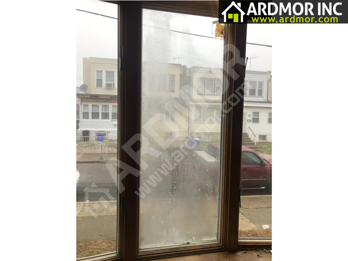 Andersen_Picture_Window_Foggy_Glass_Replacement_Willow_Grove_PA-before